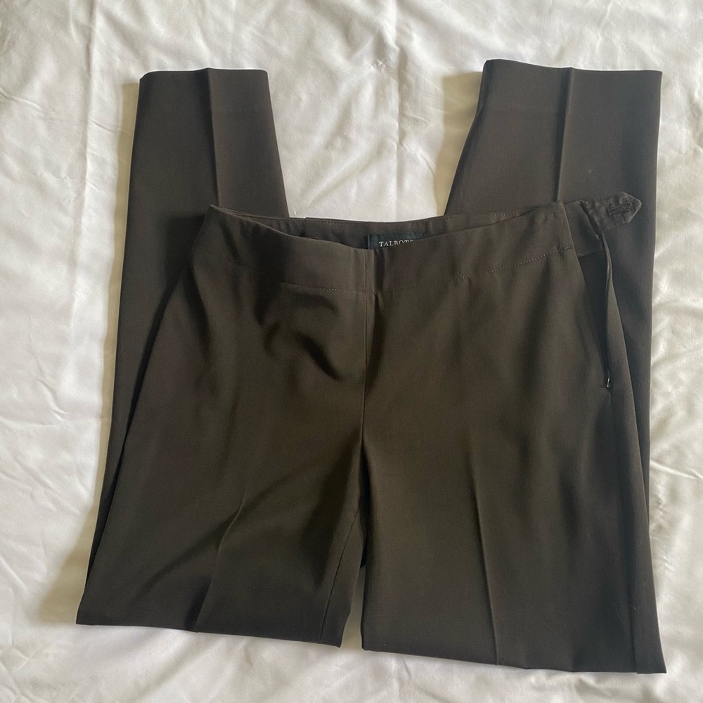 🌹 3 for $25 Talbots Women’s Pant Size 2 Brown Color